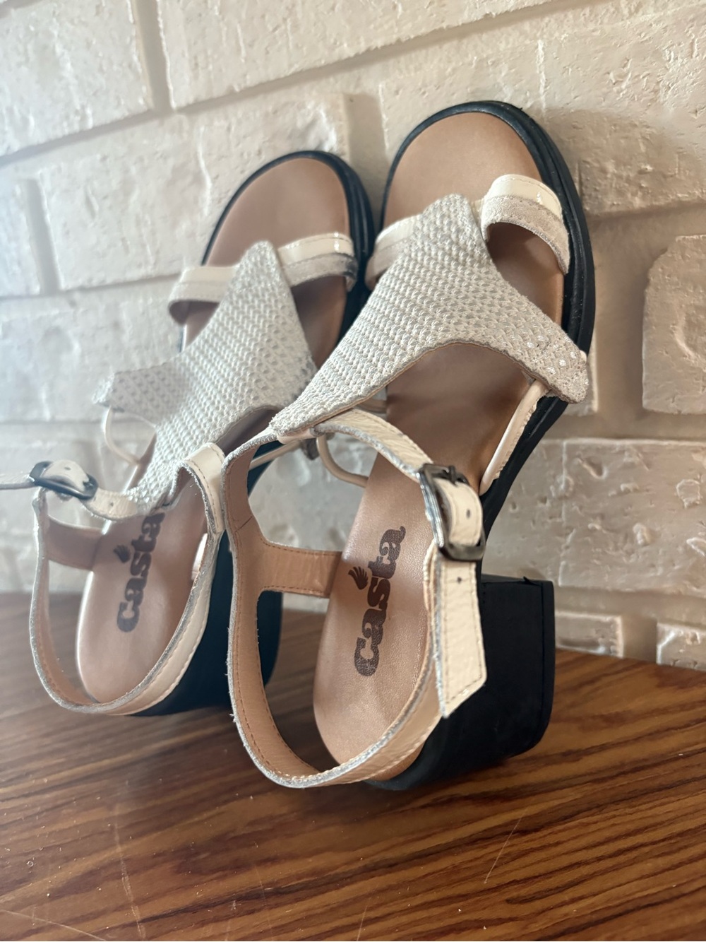 Casta White Textured Block Heel Sandals Women’s EU 37 White Leather Ankle Strap - Picture 10 of 10